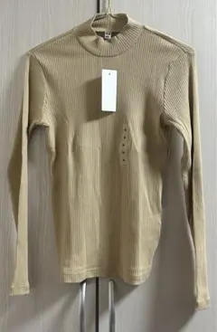 新品未使用　UNIQLO レディース　リブ　ハイネックＴ