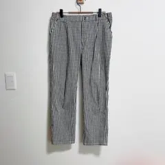 Item thumbnail for item 1126872b-448c-4a01-bfc1-75d45cf24623