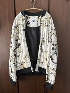 ZARA ボンバージャケット 総柄 XLサイズのサムネイル