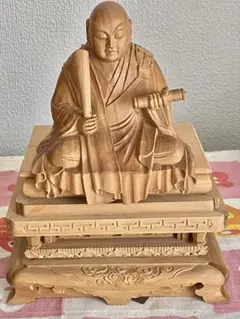 新品】 日蓮聖人 柘植 上彫り 総高さ約18㎝ 割寸3.0 日蓮宗 日蓮上人
