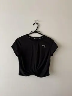 PUMA ブラック クロップドTシャツ