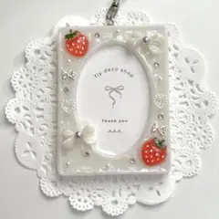 Item thumbnail for item b2a18b1e-8a0d-4b6d-8b75-acb0b4b9bd86