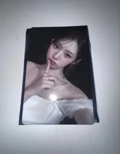 ローラ　a-eye BABYMONSTER トレカ