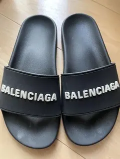 BALENCIAGA バレンシアガ POOL SLIDE サンダルのサムネイル