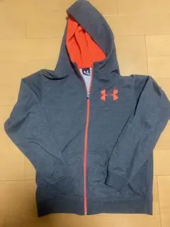 UNDER ARMOUR フルジップパーカー