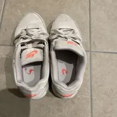 Nike Air Max スニーカー ベージュ