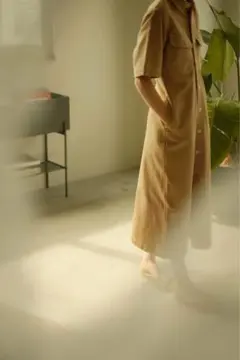 beautiful people ベージュ シャツワンピース 半袖のサムネイル