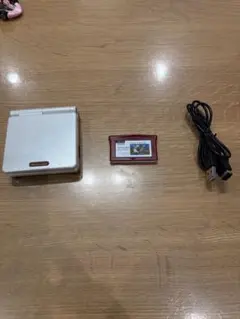 ゲームボーイアドバンスSP（ファミコンカラー）