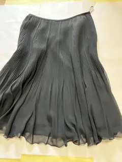 ❣️8/6最終価格　黒色プリーツスカート ひざ丈