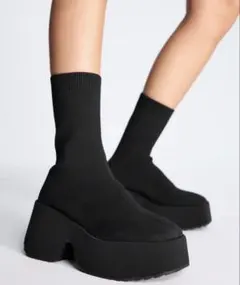 SHEIN 厚底ソックスブーツ　ブラック　新品未使用