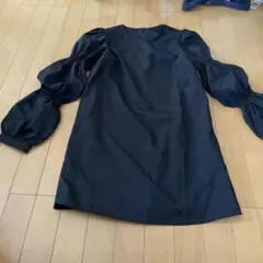 バースデーバッシュ　黒の長袖ワンピース