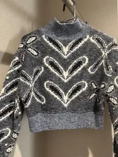 ZARAハート柄ビーズ付きニットセーター