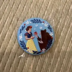 ディズニー　刺繍缶バッジ　白雪姫