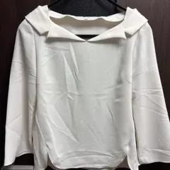 アイボリーオフショルダー七分袖トップス