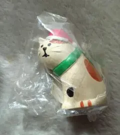 デコレ コンコンブル クリスマスの三毛猫