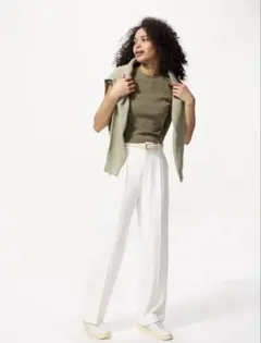 大特価‼️新品大人気　UNIQLO ユニクロ　ワイドタックパンツ　白ホワイト　XS
