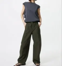 ユニクロ ジャージーバレルレッグパンツ