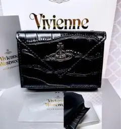 【内柄も素敵☆最新】Vivienne Westwood 三折財布 黒
