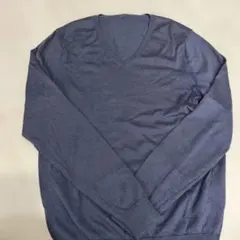 vネックセーター 紺