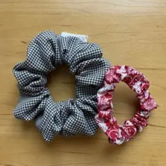 手作りシュシュ2個セット（チェック柄・花柄）