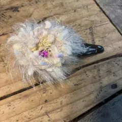 花モチーフ ヘアクリップ