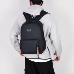 多機能シンプルビジネスリュック 防水軽量盗難防止通勤通学出張 旅行 男女兼用