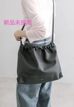 新品未使用☆loti☆ドロストショルダートートバッグのサムネイル