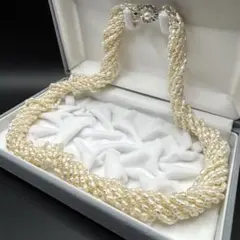 Item thumbnail for item 8133844d-3b31-4a33-978d-053ccb0433cc