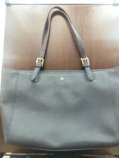 トリーバーチトートバッグ　ハンドバッグ　レザー　ネイビーゴールド