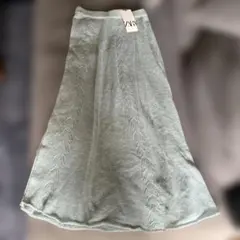 新品タグ付き‼️ZARA フレアスカート Sサイズ