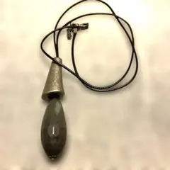 作家物❣️グレーグリーンの天然石ペンダントネックレス