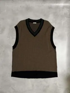 GU ブラウン Vネック ノースリーブ セーター