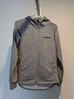 アンダーアーマー　ジュニアパーカー150