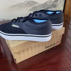 Reebok ブラック カジュアルスニーカー