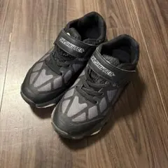 美品　スキルシューター　￼18.0 cm キッズスニーカー ブラック/グレー