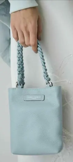 Item thumbnail for item c90706f4-dcc0-46ef-b84b-01446763ddc1