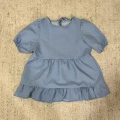 水色フリル付きパフスリーブトップス