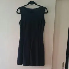 UNIQLO　ボックスプリーツワンピース