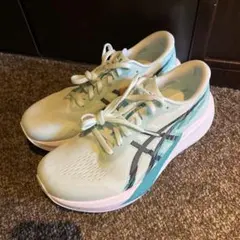 アシックス　マジックスピード4 25cm