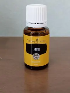 ヤングリヴィングYoungLiving ☆ レモン エッセンシャルオイル 精油のサムネイル