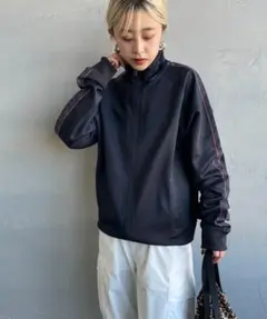 美品　フレッドペリー　トラックジャケット　ネイビー　2025カラー