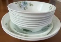 corelle食器セット 白地に青い花模様 - メルカリ