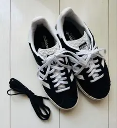 Item thumbnail for item 3808bdbc-b7ee-4478-8824-e0015a22a09b