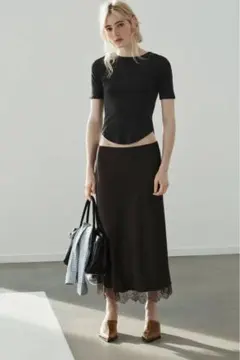 zara サテン　ロングスカート　ブラウンのサムネイル