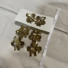 【ウエディング】wedding ゴールドフラワー3連ピアス カスタム可