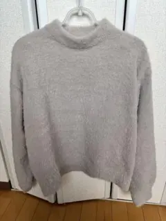 Earth music&ecologyフェザーハイネックニットセーター