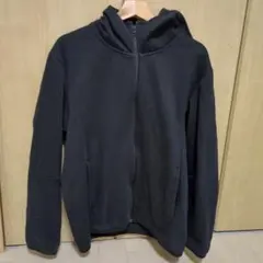 ユニクロ　ブロックテックパーカ