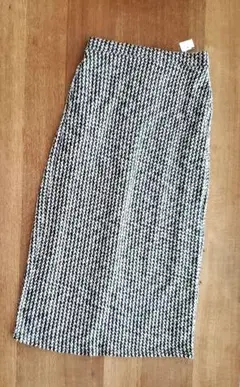 ⭐三連休セール⭐新品Lutique　ツイード タイトロングスカート　白黒　Ｍ