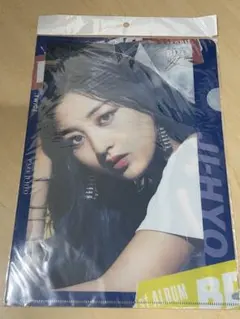 twiceサイン入りポスター twice 限定ポスター デジタルサイン入り - メルカリ