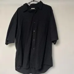 ドットパターン 黒 長袖シャツ